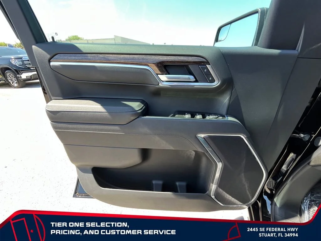 New 2026 Onyx Black GMC Elevation image 23