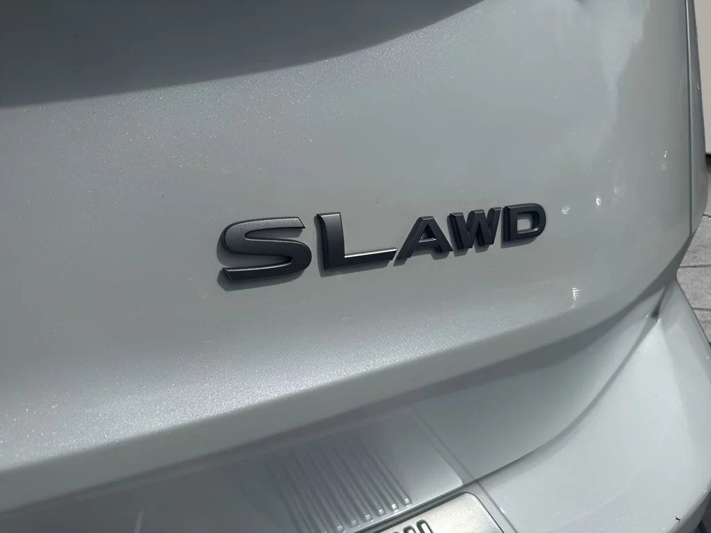 Used 2025 White Nissan SL image 34