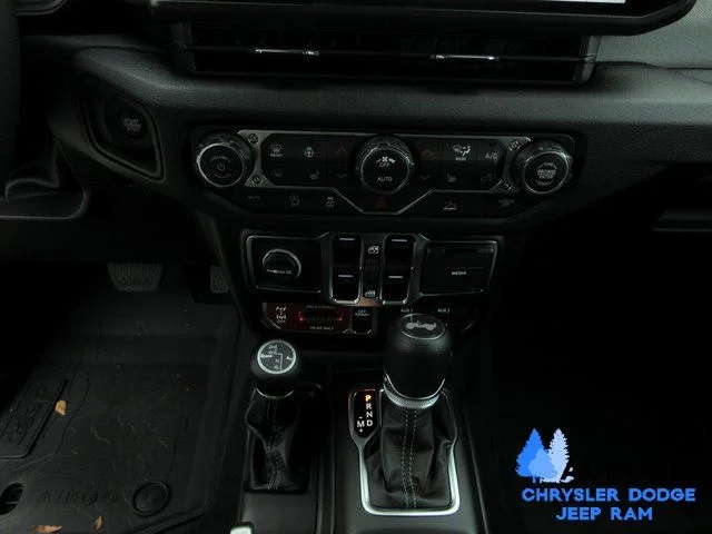 2026 Jeep Wrangler 4-Door Willys - Photo 9