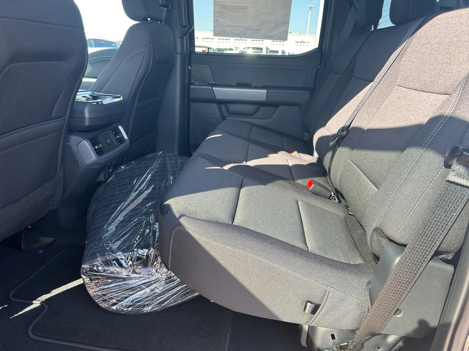 New 2026 Antimatter Blue Metallic Ford XLT image 18