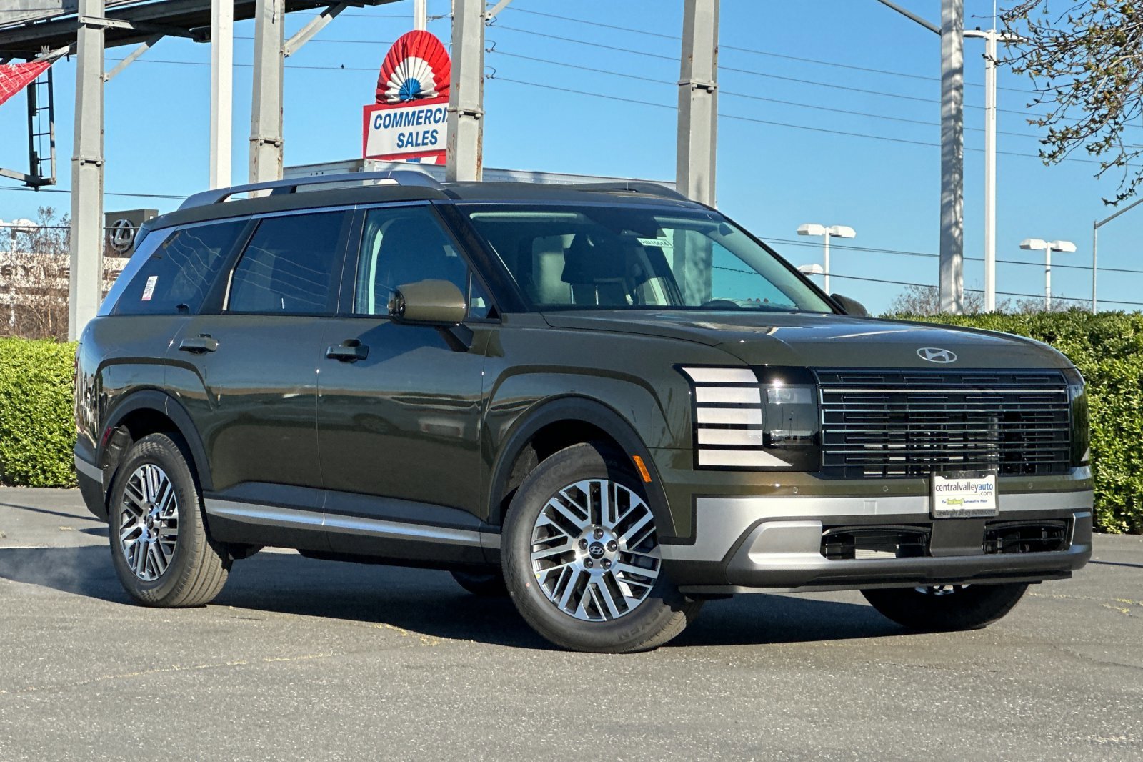 New 2026 Titan Charcoal Pearl Hyundai SEL FWD image 31
