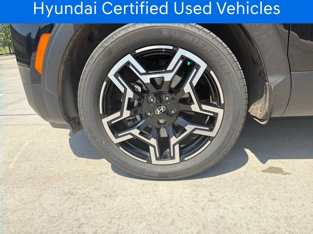 Certified Pre-Owned 2025 Hyundai Santa Cruz Limited