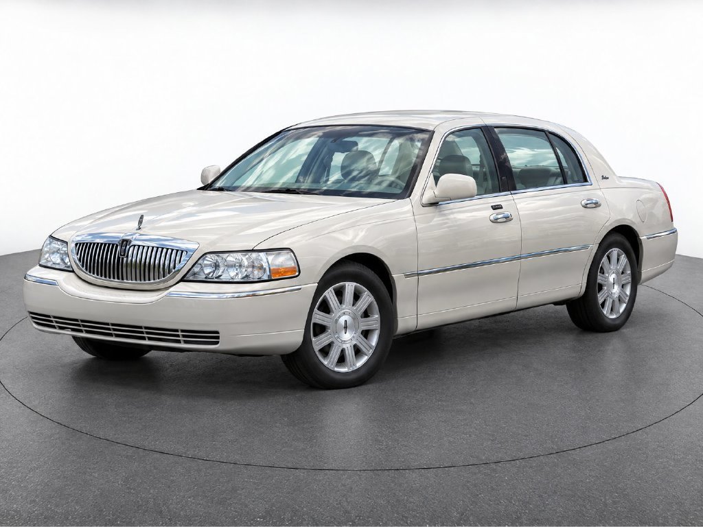 2003 Lincoln Town Car