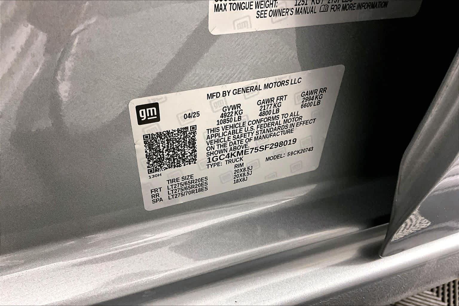 Certified Used 2025 Sterling Gray Metallic Chevrolet Custom image 32