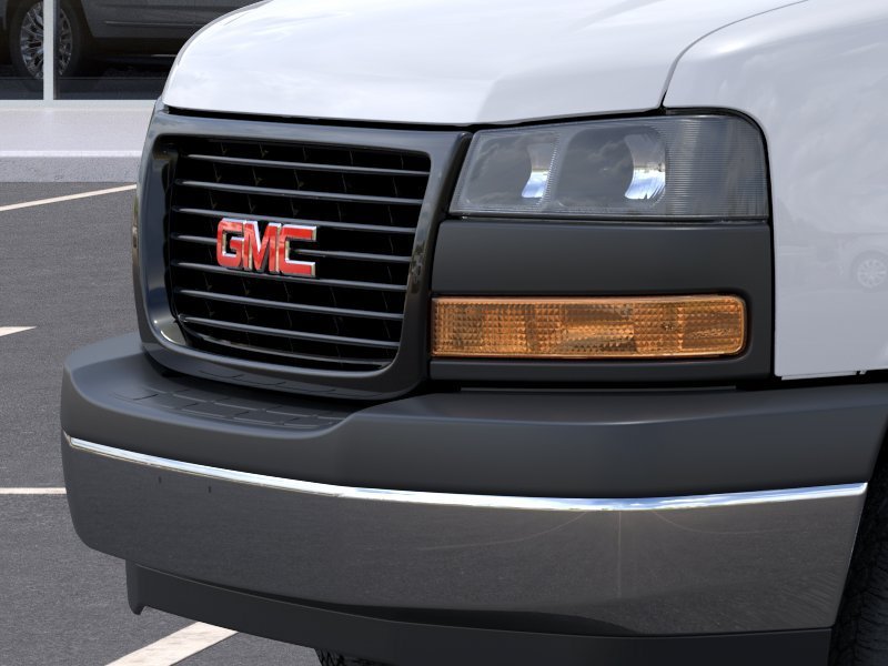 New 2026 Summit White GMC 1WT image 13