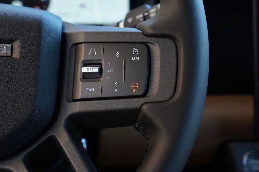 New 2026 Borasco Grey Land Rover X-Dynamic SE image 18