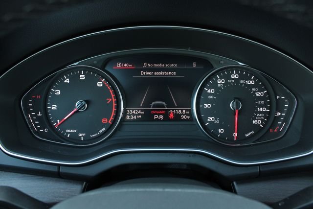 Used 2023 Daytona Gray Pearl Effect Audi 45 S line Premium image 12