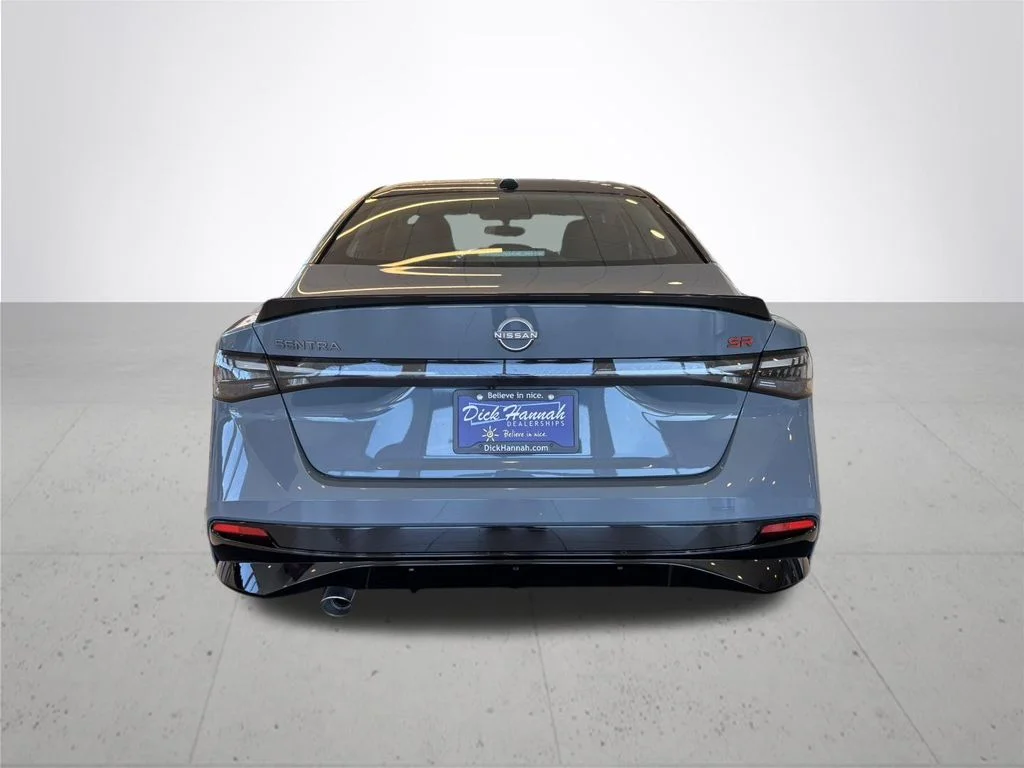 New 2026 Atlantic Gray Metallic / Super Black Two-tone Nissan SR image 8