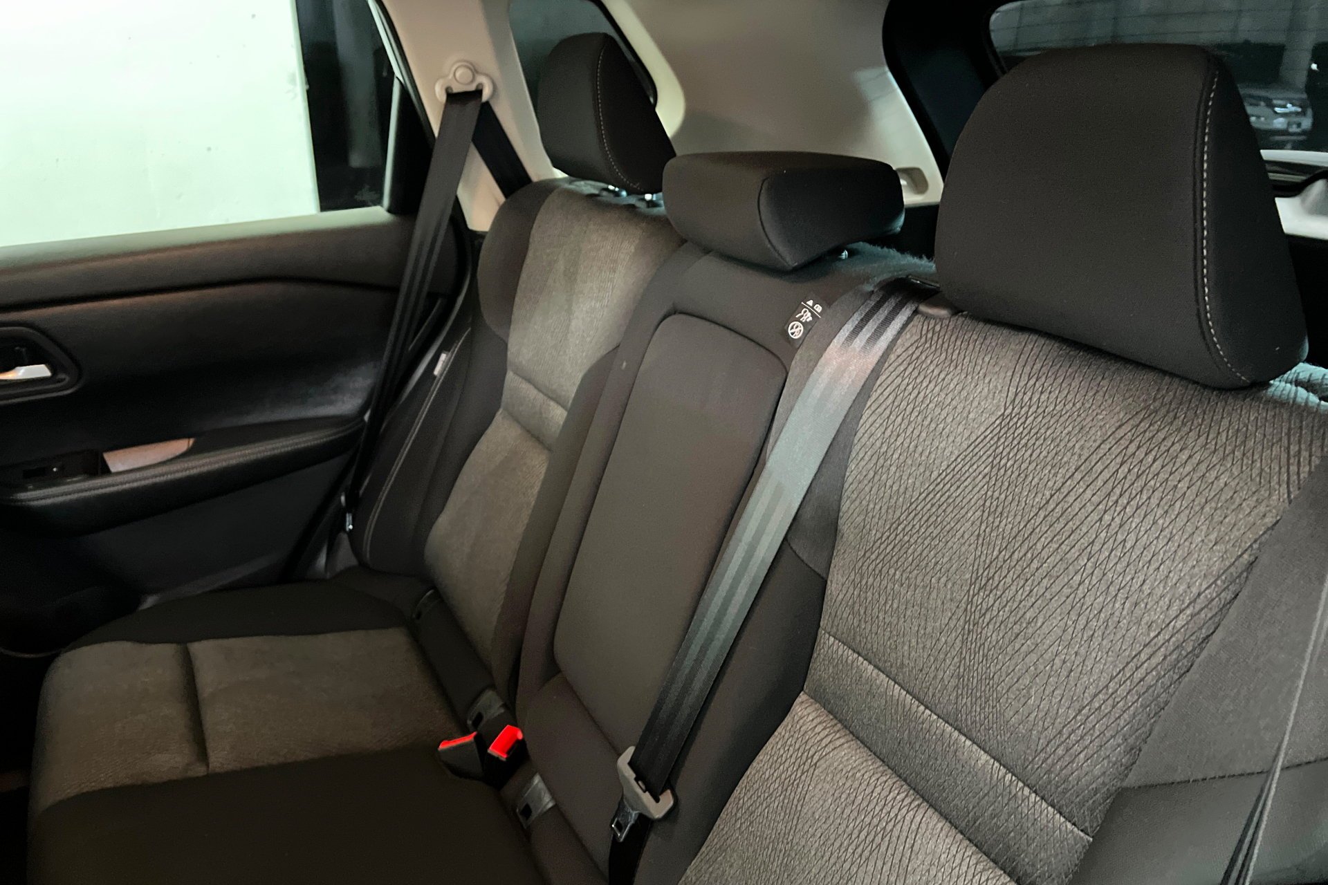 2024 Nissan Rogue SV - Photo 21