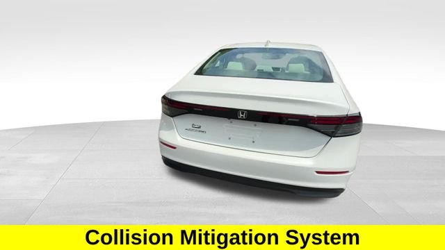 Used 2023  Honda EX image 5