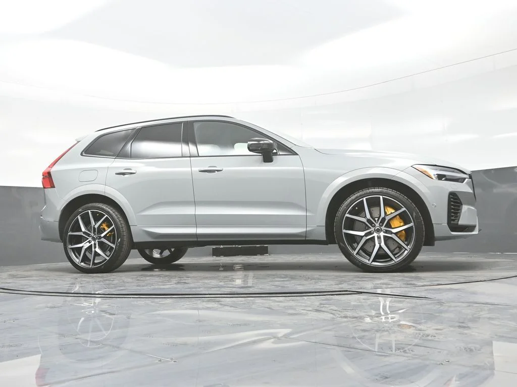 New 2026 Vapour Grey Volvo T8 Polestar Engineered image 31