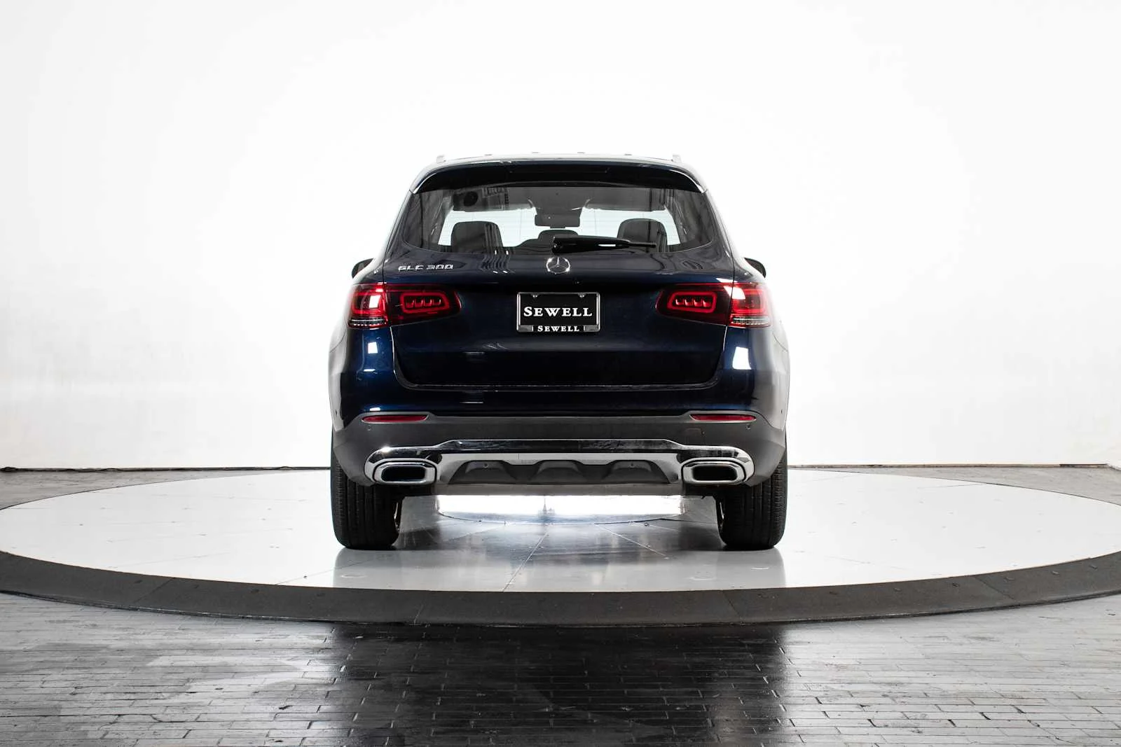 Used 2022 Lunar Blue Metallic Mercedes-Benz GLC 300 image 5