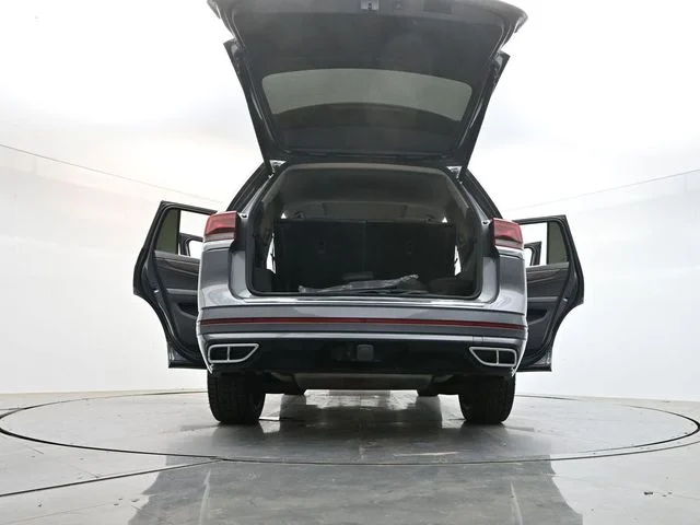 Used 2024  Volkswagen 2.0T SEL Premium R-Line image 43