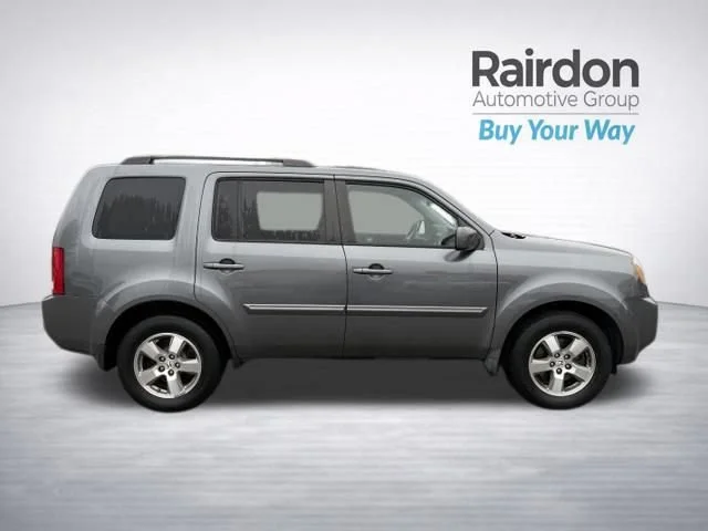 Used 2010 Polished Metal Metallic Honda EX-L image 8