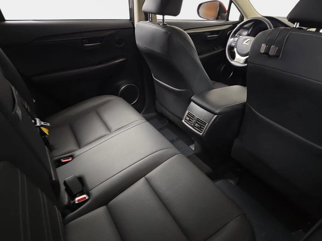 Used 2017  Lexus 200t F Sport image 13