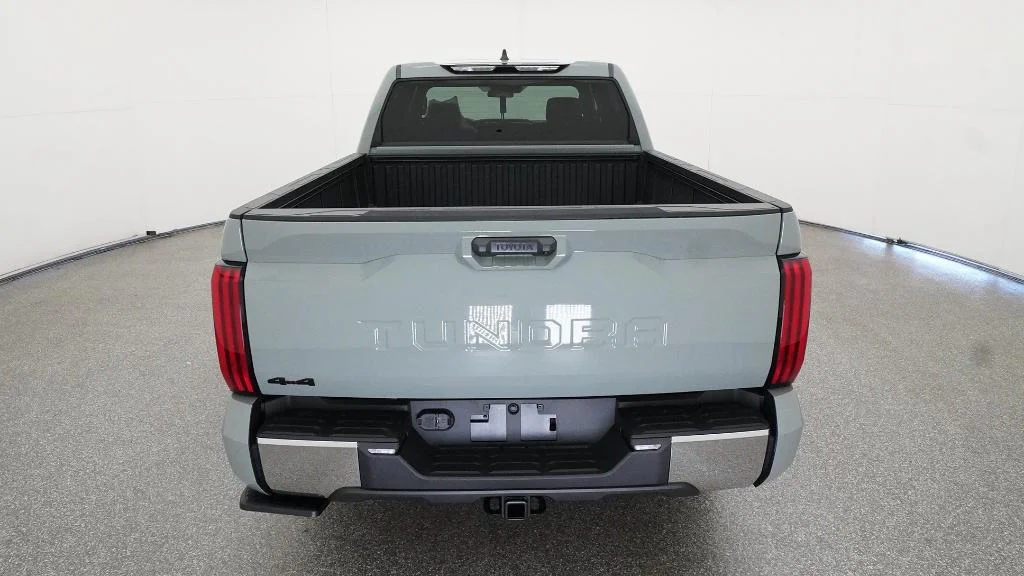 2026 Toyota Tundra SR5 - Photo 14