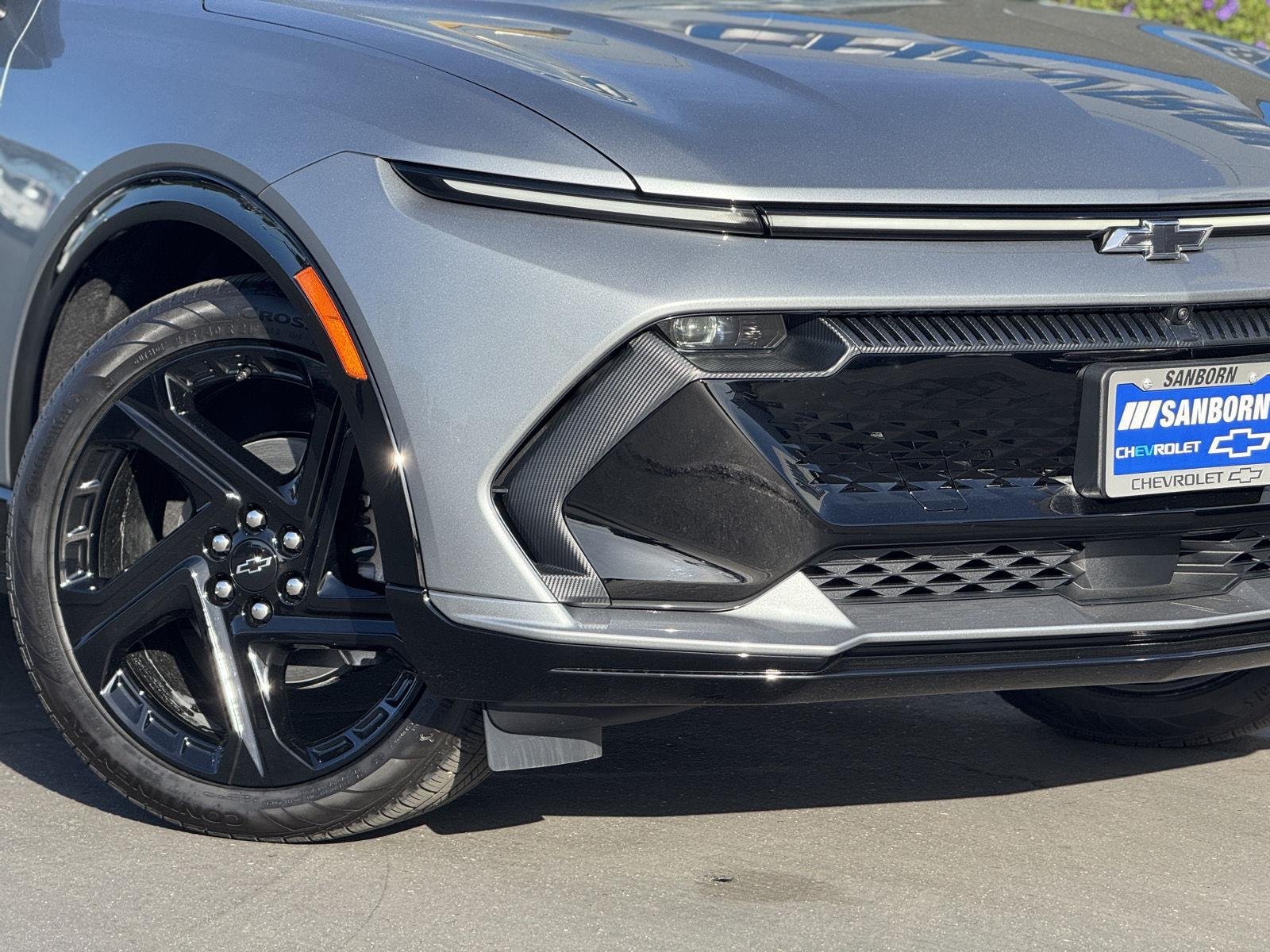 2026 Chevrolet Equinox EV RS - Photo 8