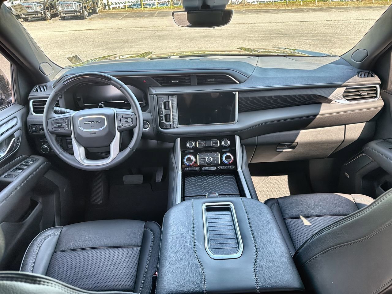 Used 2024 Onyx Black GMC Denali image 17
