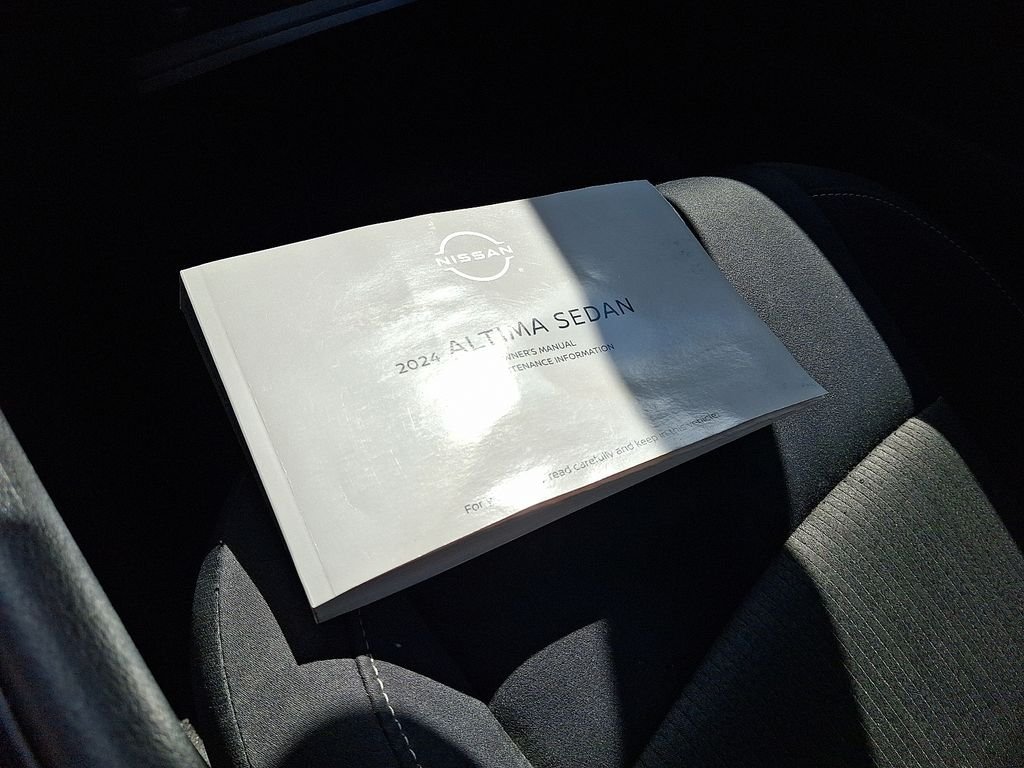 2024 Nissan Altima SV - Photo 25