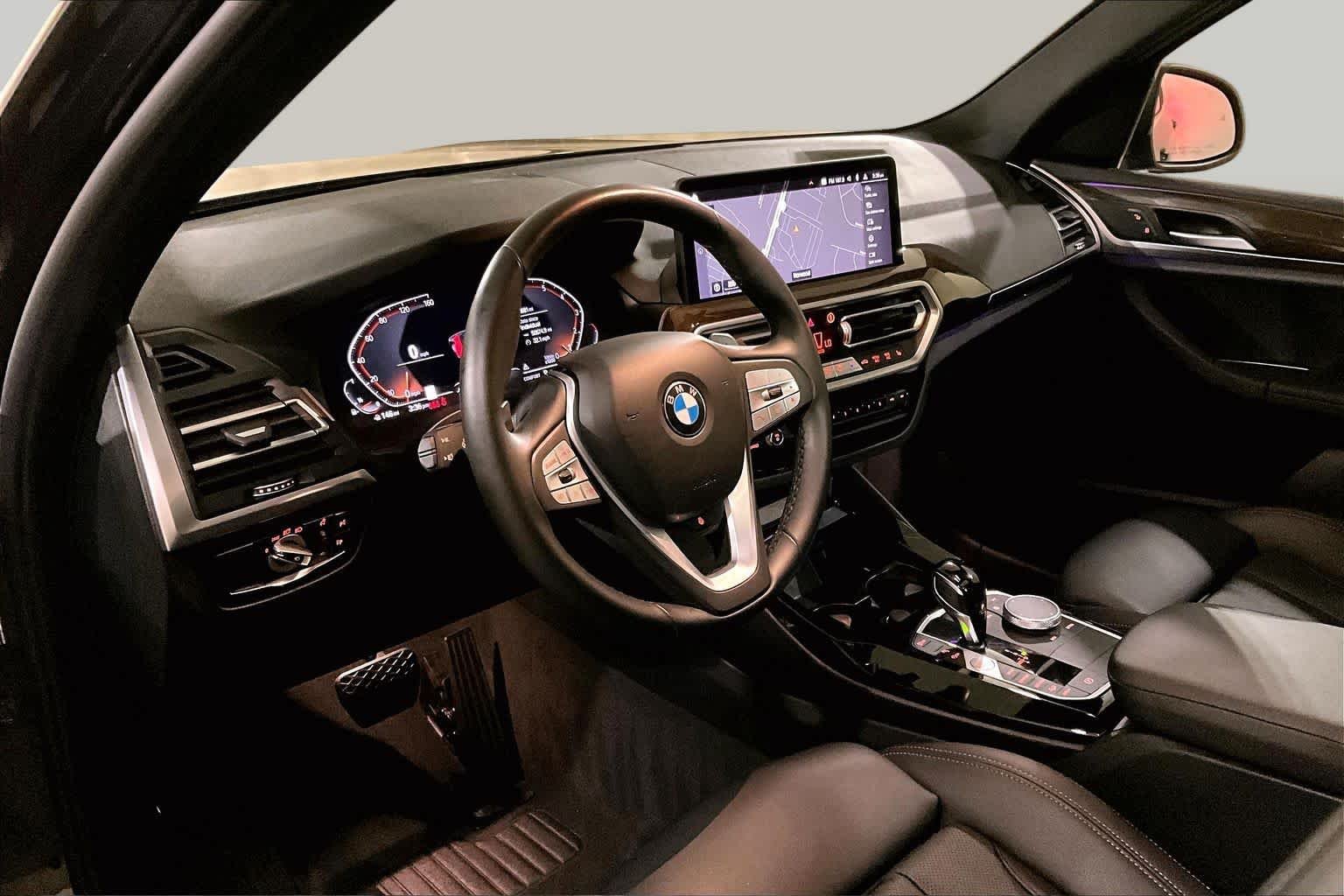 Used 2022 Dark Graphite Metallic BMW xDrive30i image 17