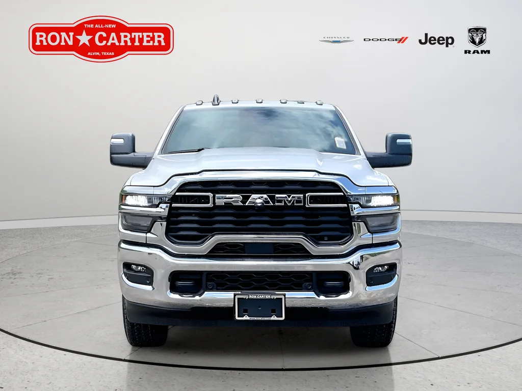 New 2026 Bright White Clearcoat RAM Tradesman image 2