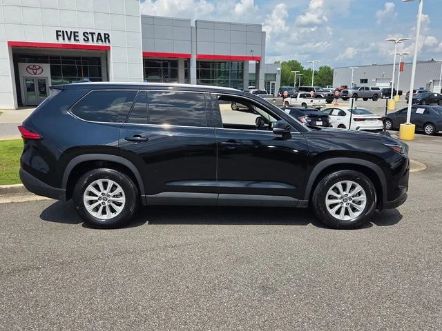 Used 2024 Black Toyota XLE image 15