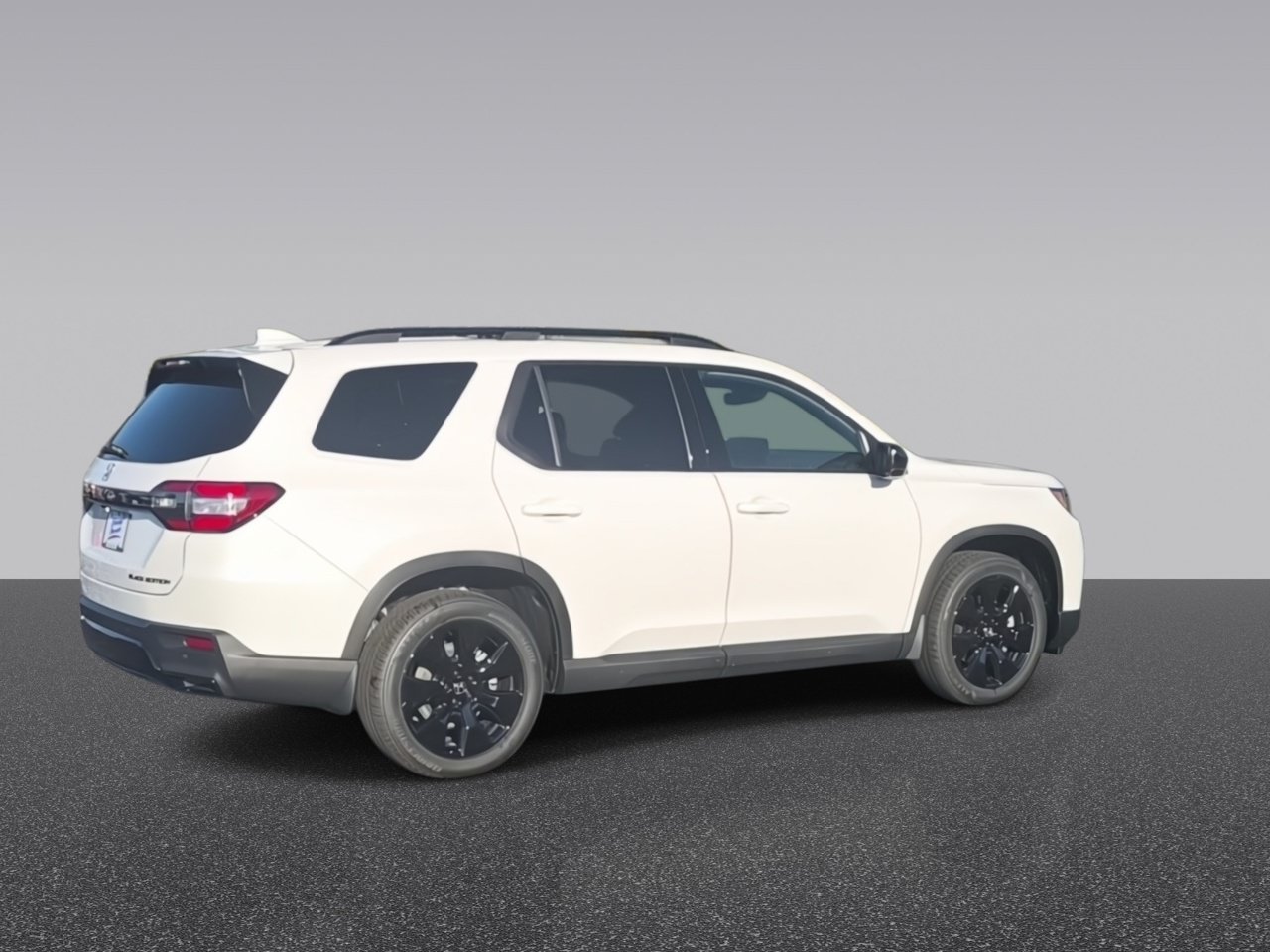 New 2026 Platinum White Pearl Honda Black Edition AWD image 8