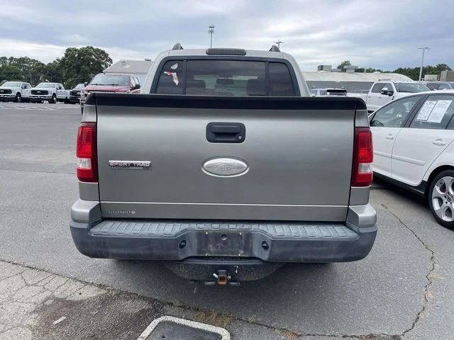 Used 2008 Vapor Silver Clearcoat Metallic Ford XLT image 5