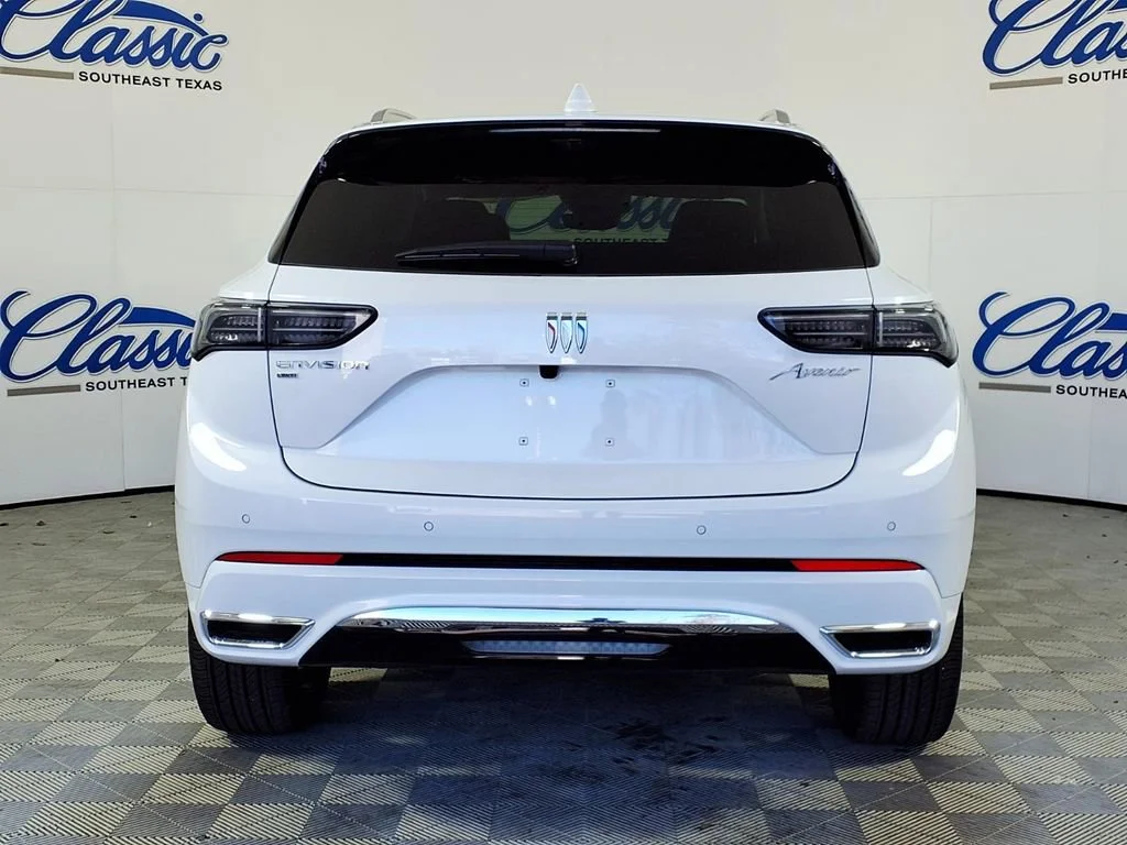 New 2026 Iridescent White Tricoat Buick Avenir image 11