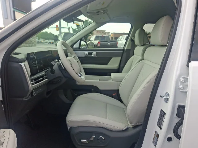 New 2027 White Hyundai SEL image 10