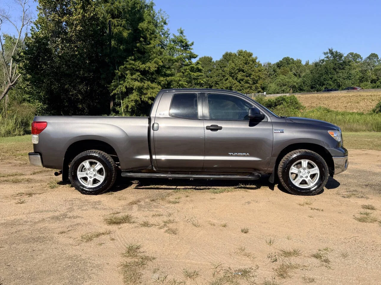 Used 2011 Gray Toyota Grade 4x2 4dr Double Cab Pickup SB (5.7L V8) image 6