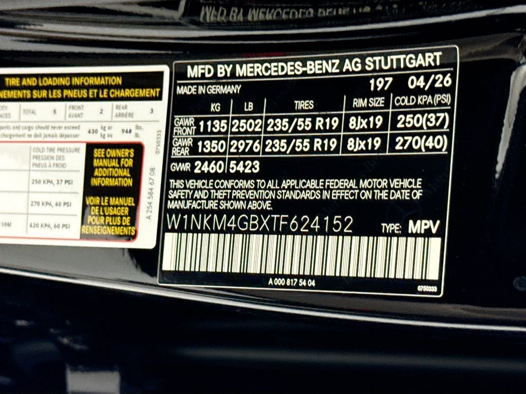 New 2026 Obsidian Black Metallic Mercedes-Benz GLC 300 image 33