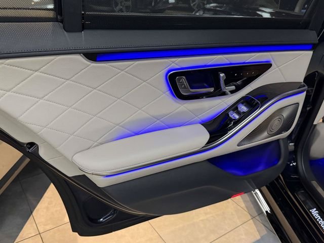 Certified Used 2024  Mercedes-Benz S 580 image 10