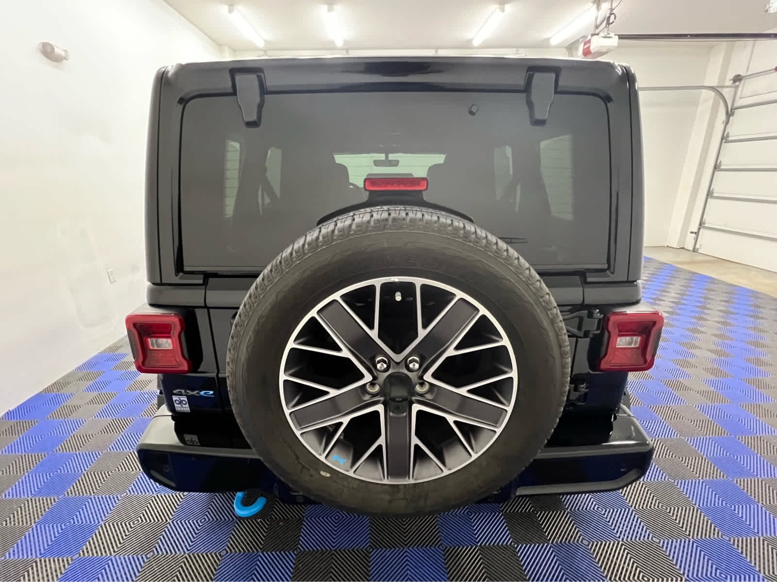 Used 2023 Black Clearcoat Jeep Sahara High Altitude image 12