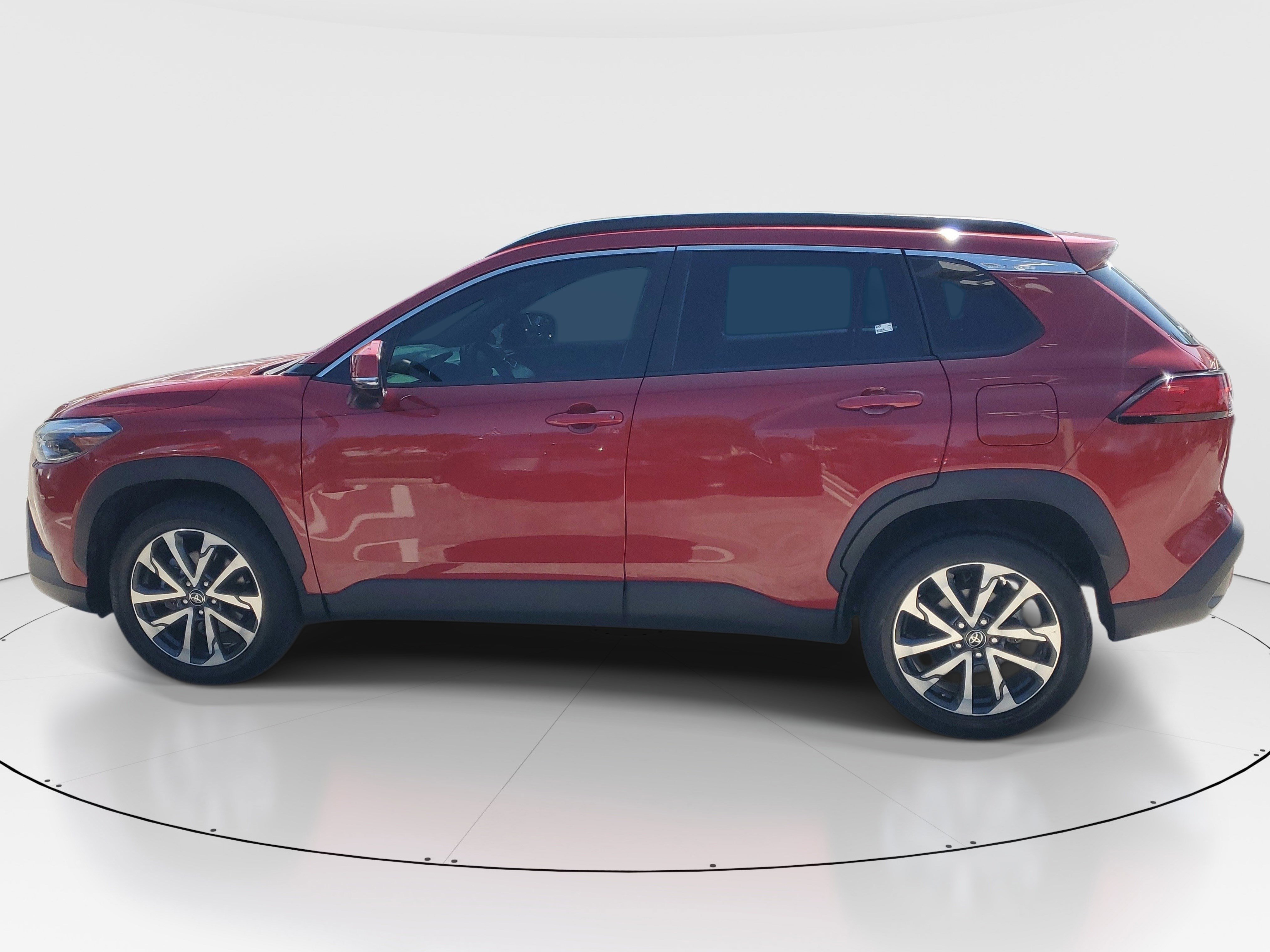 Used 2022 Barcelona Red Metallic Toyota XLE image 6