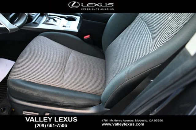Used 2018 Gray Toyota SR5 image 13