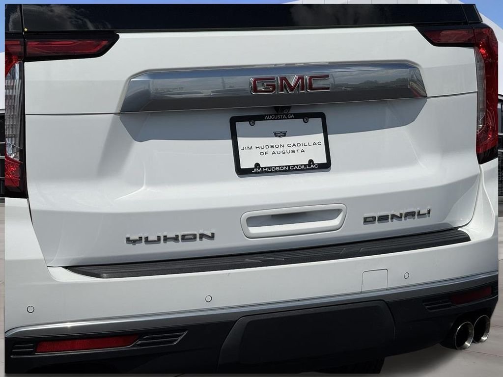 Used 2024 White GMC Denali image 10