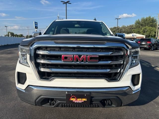 Used 2019 Summit White GMC SLE image 2