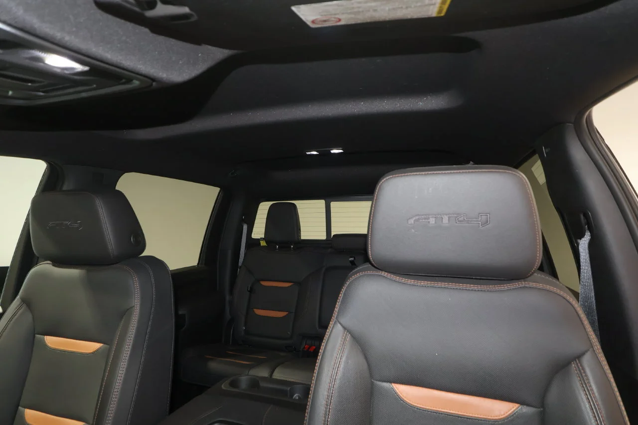Certified Used 2022 PACIFIC BLUE METALLIC GMC AT4 image 19