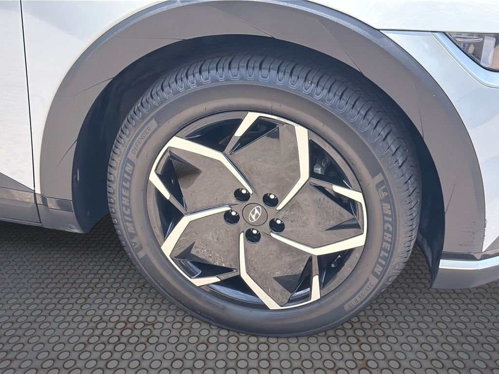 2024 Hyundai IONIQ 5 SEL - Photo 18