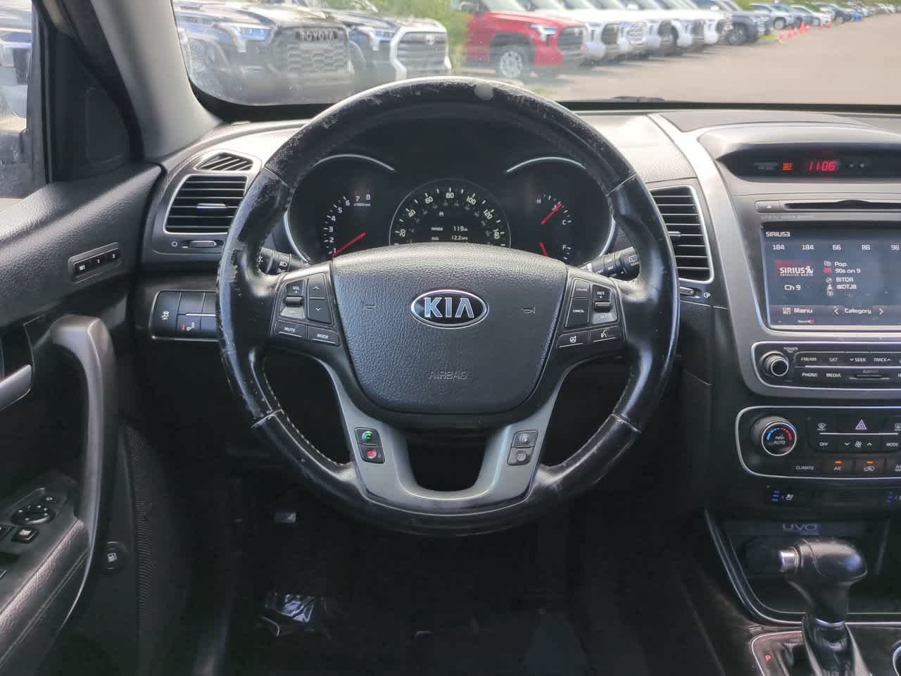 Used 2015 Titanium Silver Kia SX image 16