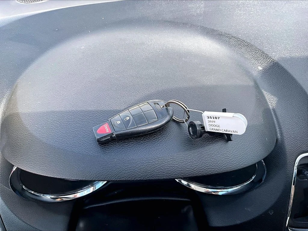 Used 2019 Red Dodge SE image 11