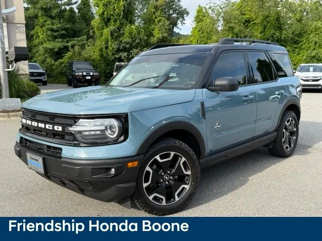 Used 2021 Green Ford Outer Banks image 2