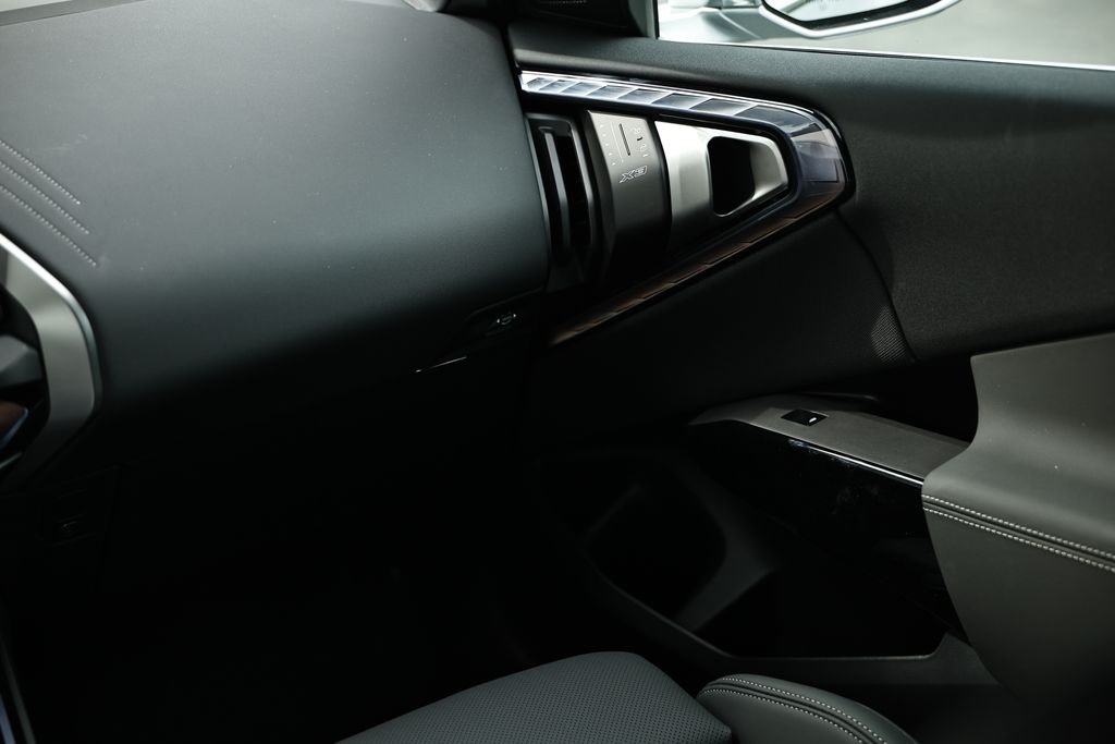 New 2026 Skyscraper Grey Metallic BMW 30 xDrive image 28