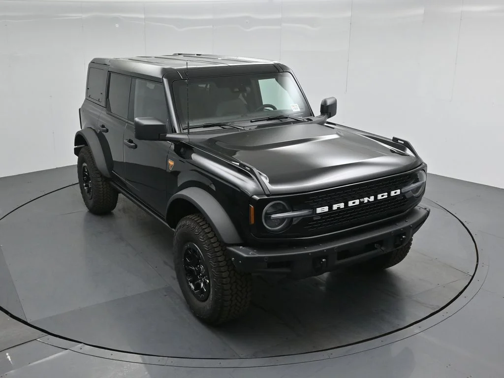 New 2026 Shadow Black Ford Badlands image 38