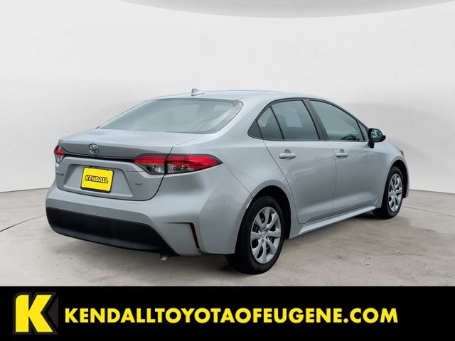 Used 2025 Silver Toyota LE image 5