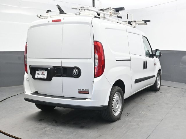 Used 2022 White Ram Base image 7