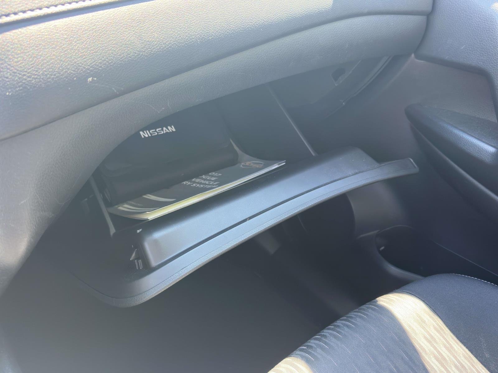 2017 Nissan Rogue S - Photo 35