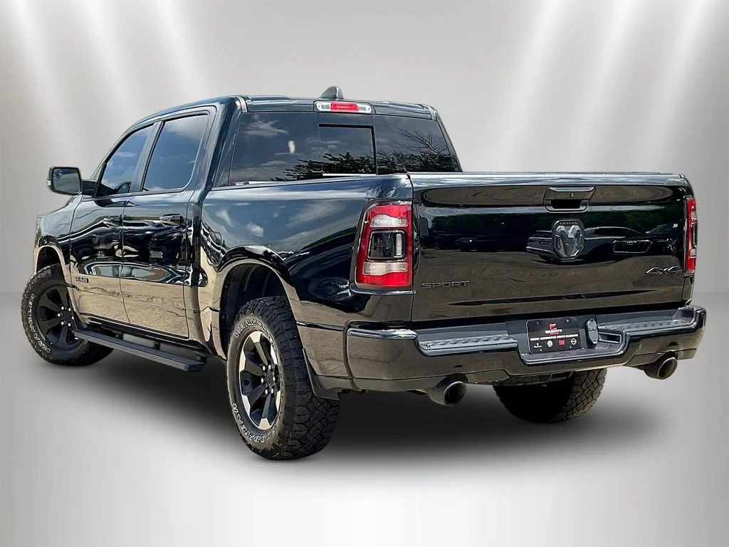 Used 2021 Diamond Black Crystal Pearlcoat Ram  image 4