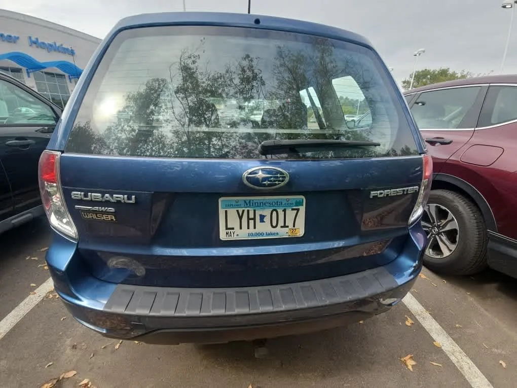 Used 2011 Marine Blue Pearl Subaru 2.5X image 4